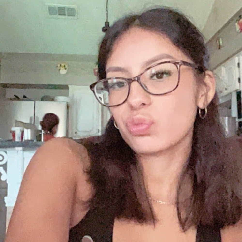 Meet your Posher, Gisel